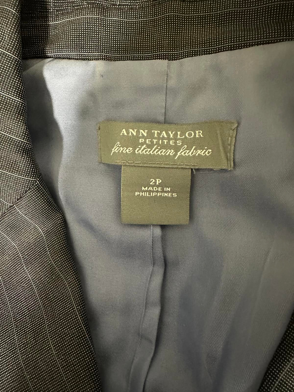 Ann Taylor Italian classic grey/lt blue wool tailored single breasted blazer 2P