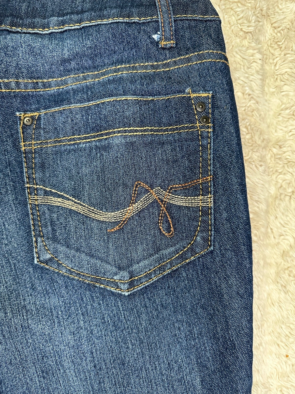 Faded Glory dark wash mid-rise bootcut stretch denim jeans Size 6 Western cowboy