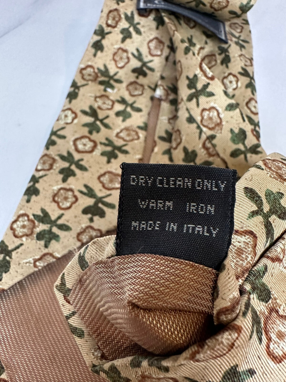 Gritti by Ermenegildo Zegna tan green floral 100% Italian silk tie designer