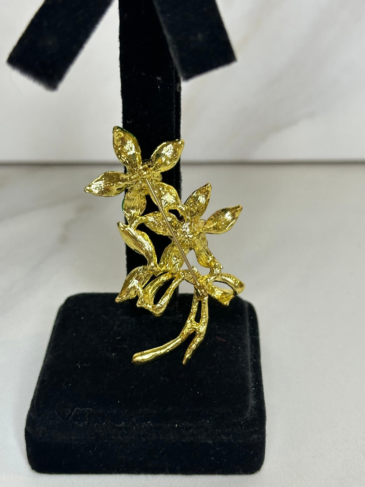Vintage-style pink green floral rhinestone gold-tone statement brooch feminine