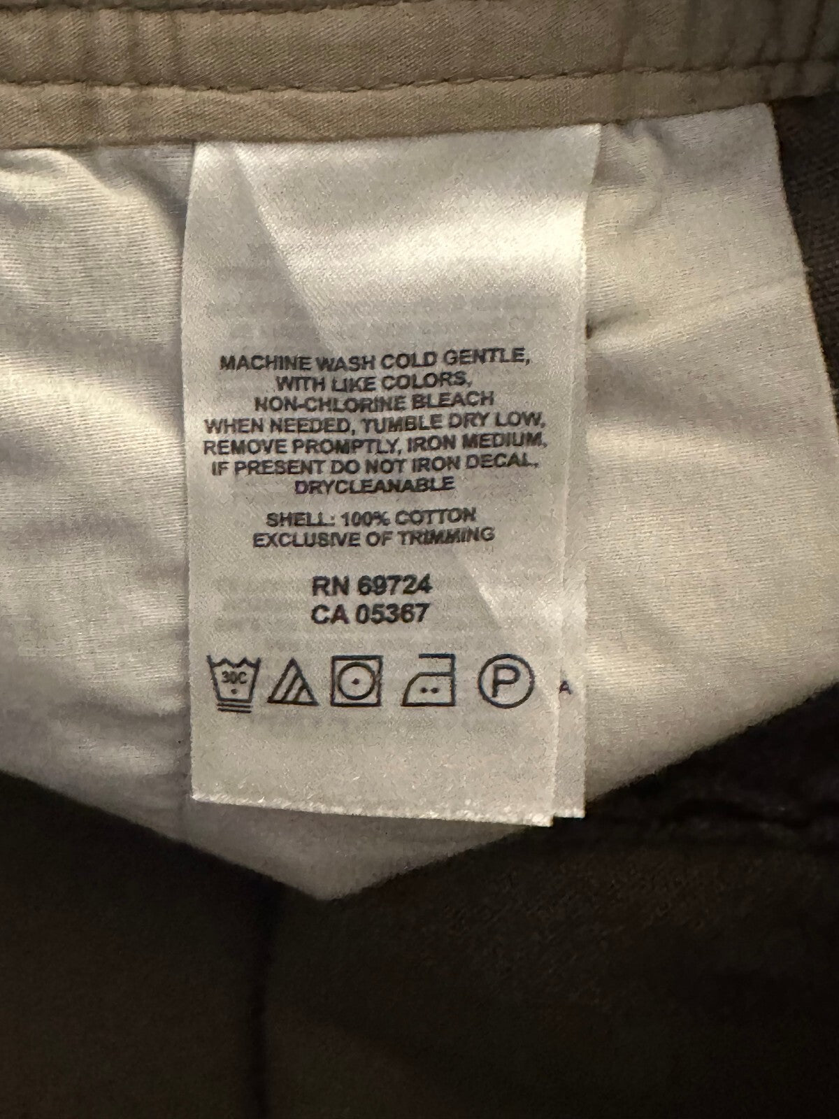 Columbia Omni-Shield khaki-grey cotton utility cargo shorts Size 40 gorpcore