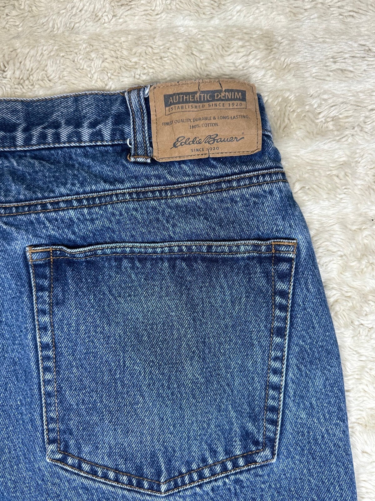 Eddie Bauer Relaxed Fit medium wash straight leg 100% cotton denim jeans 38x30