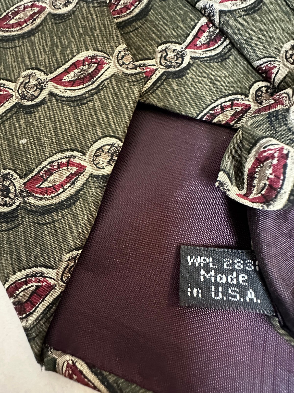 Vintage Peter Thomas by Superba olive green burgundy geometric 100% silk tie