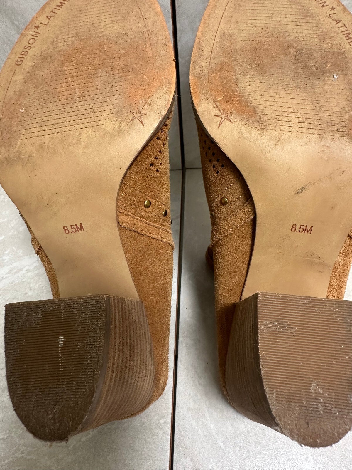 Gibson & Latimer Nora tan perforated suede gold studded mules 8.5 Western