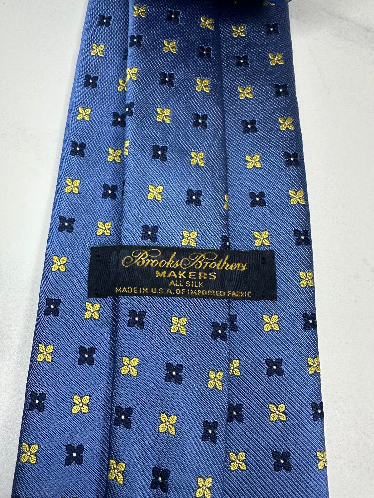 Brooks Brothers Maker light blue silk necktie