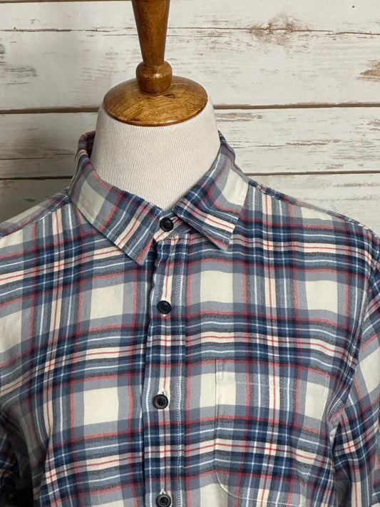 American Eagle Outfitters Seriously Soft plaid flannel button up shirt Size M