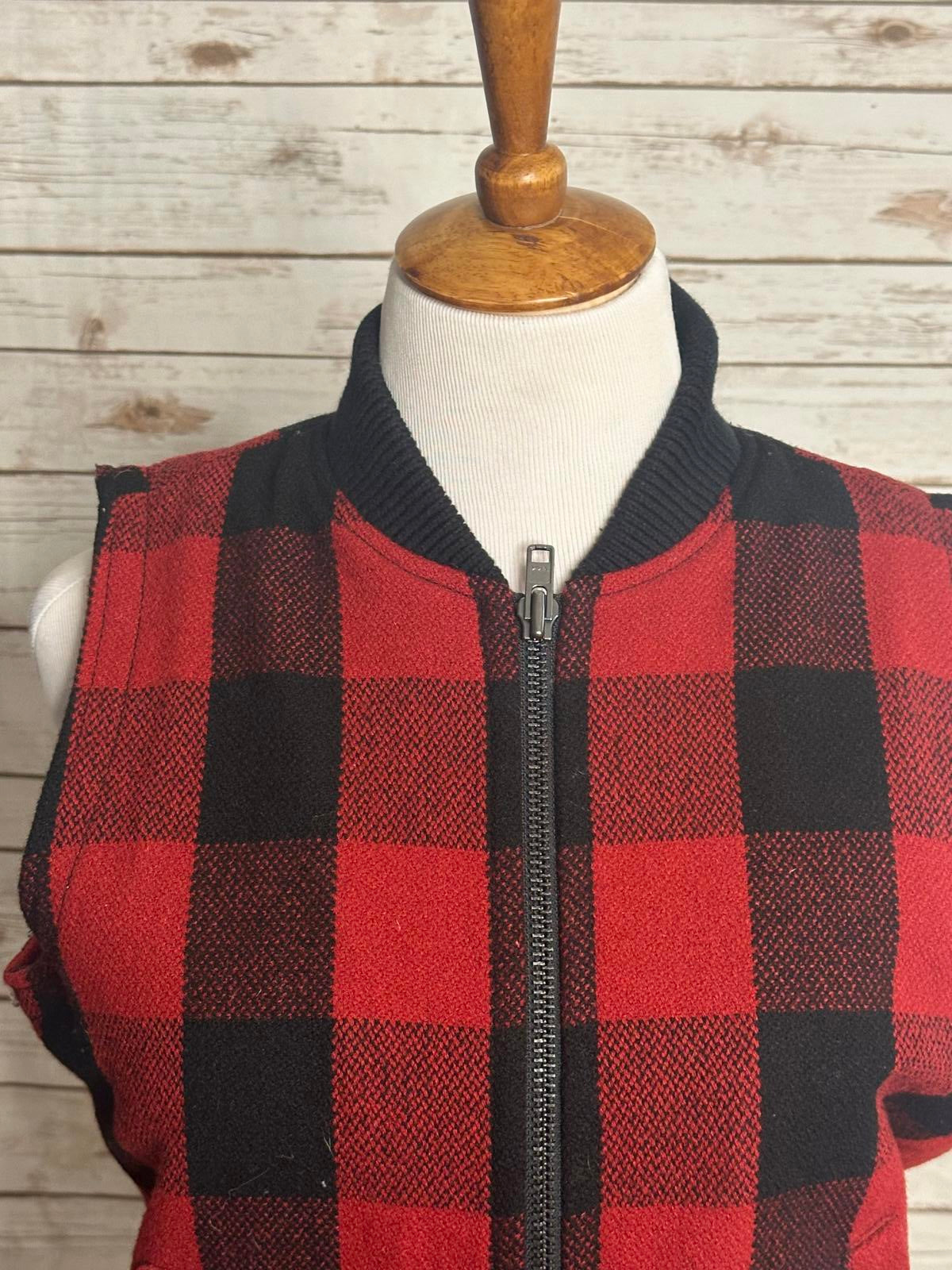 Madewell wool buffalo plaid sherpa fleece lined full zip vest Size Medium