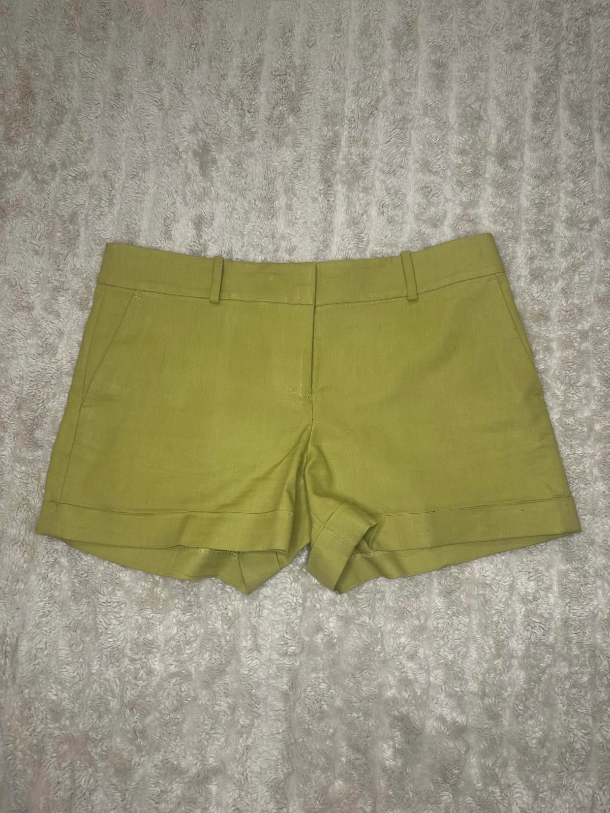 Ann Taylor classic green cotton/linen cuffed shorts Size 10