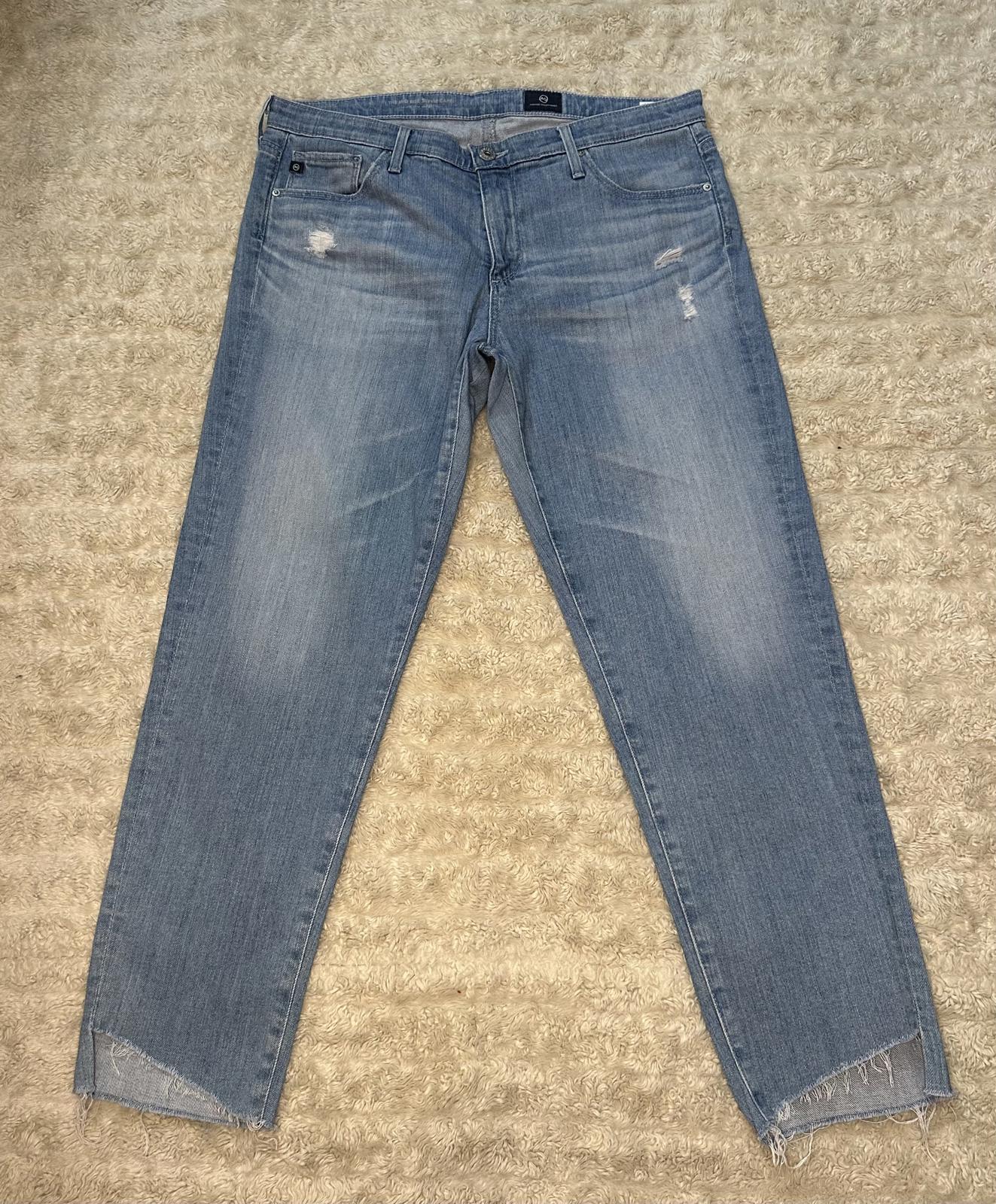 AG Adriano Goldschmeid Stevie Slim light wash distressed capri jeans Size 31
