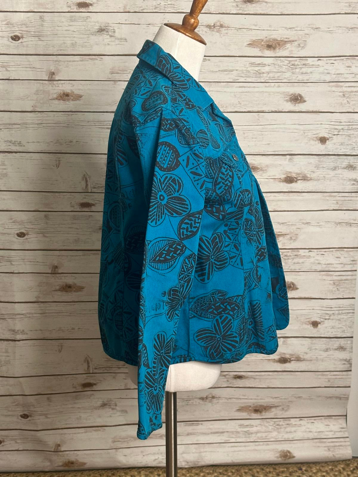 Chico's teal/black artsy tribal floral cotton denim jacket Size 1/Med/8