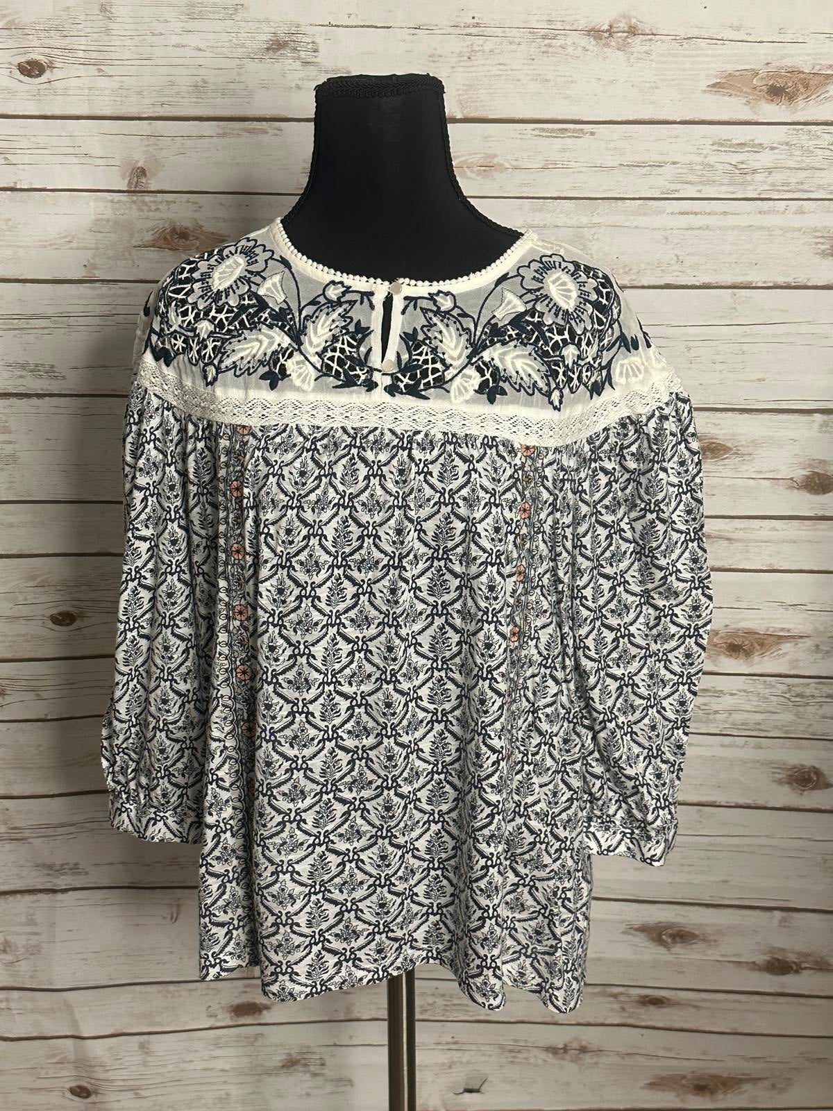 Sundance boho navy/white embroidered lace floral peasant blouse/top Size Small