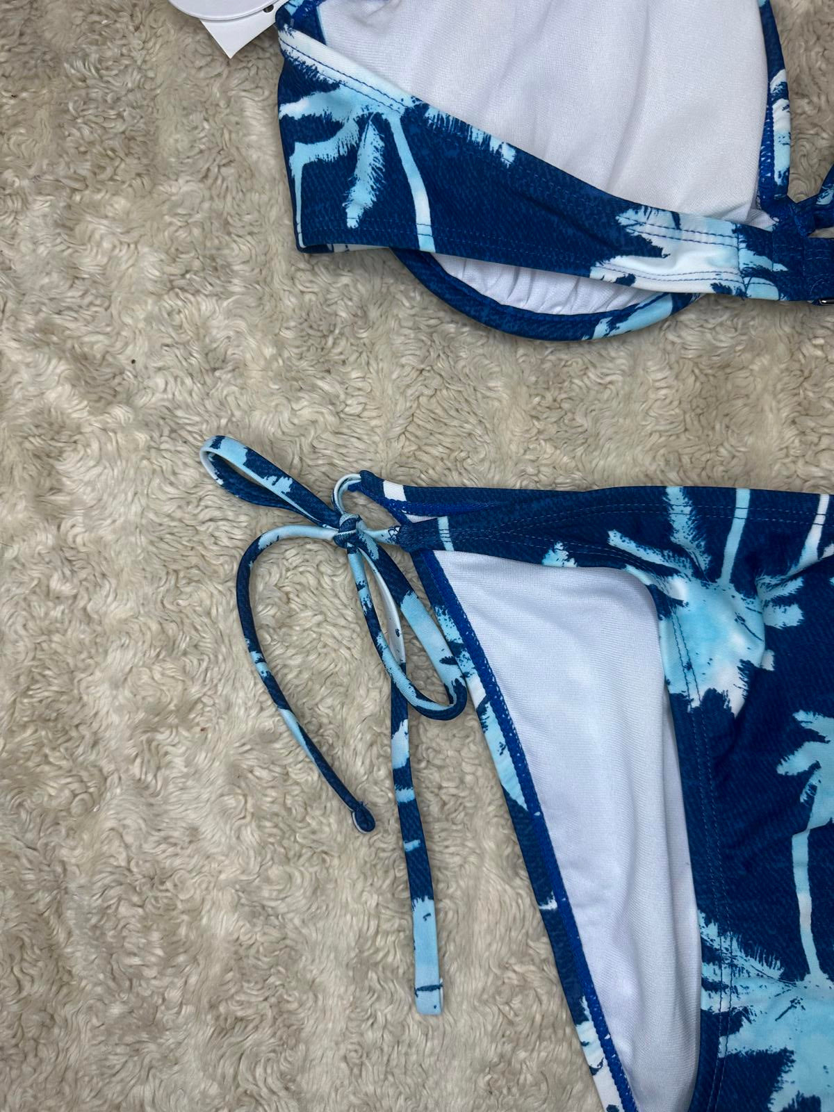 Hot Water tropical underwire triangle bra and string bikini set Size L/M