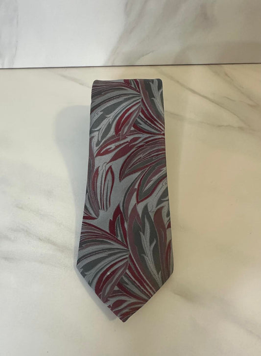 Vintage Paco Rabanne multicolored leaf pattern necktie