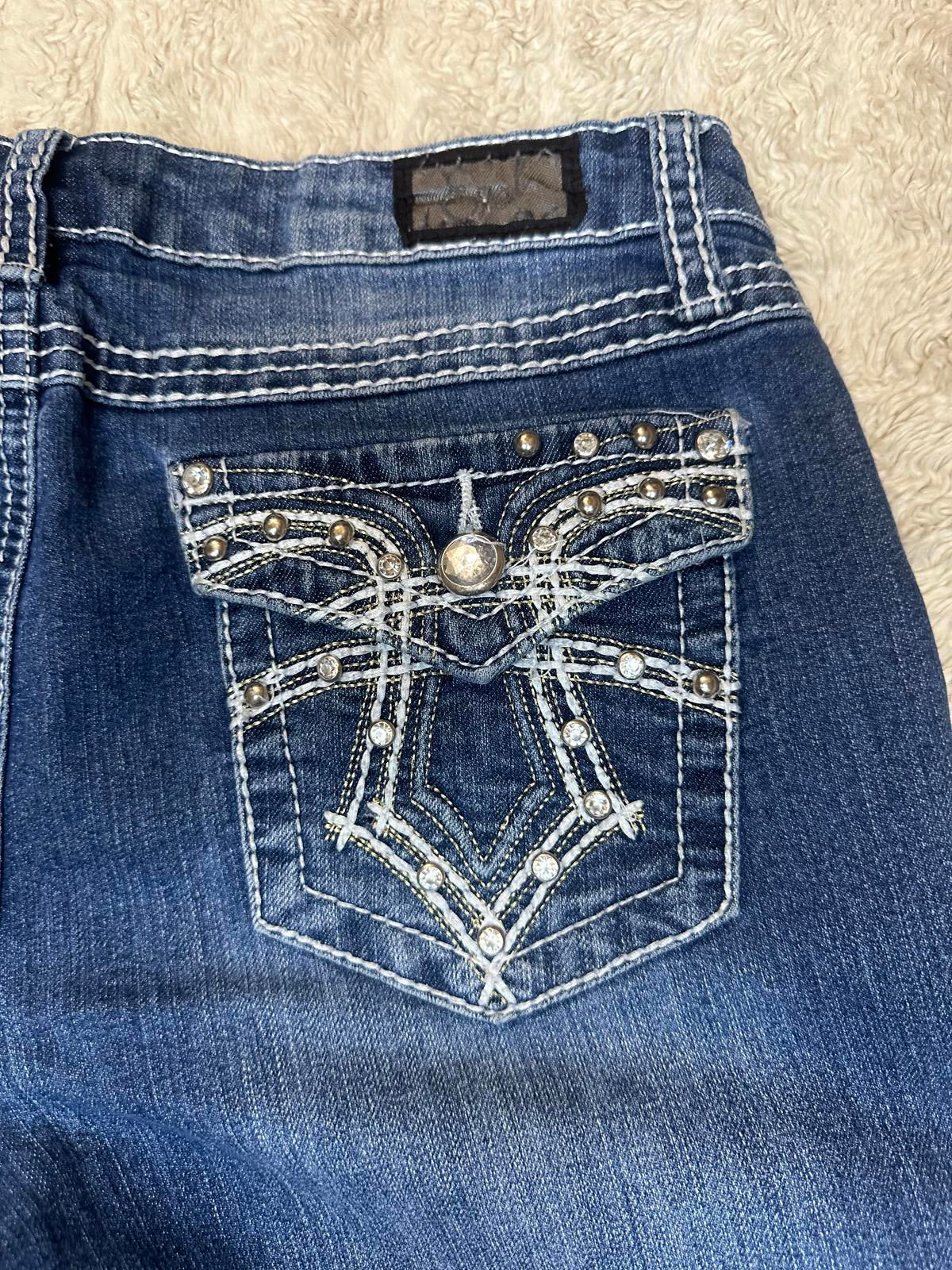 Vtg Earl Jeans Y2K medium wash rhinestone embellished denim capris Size 8