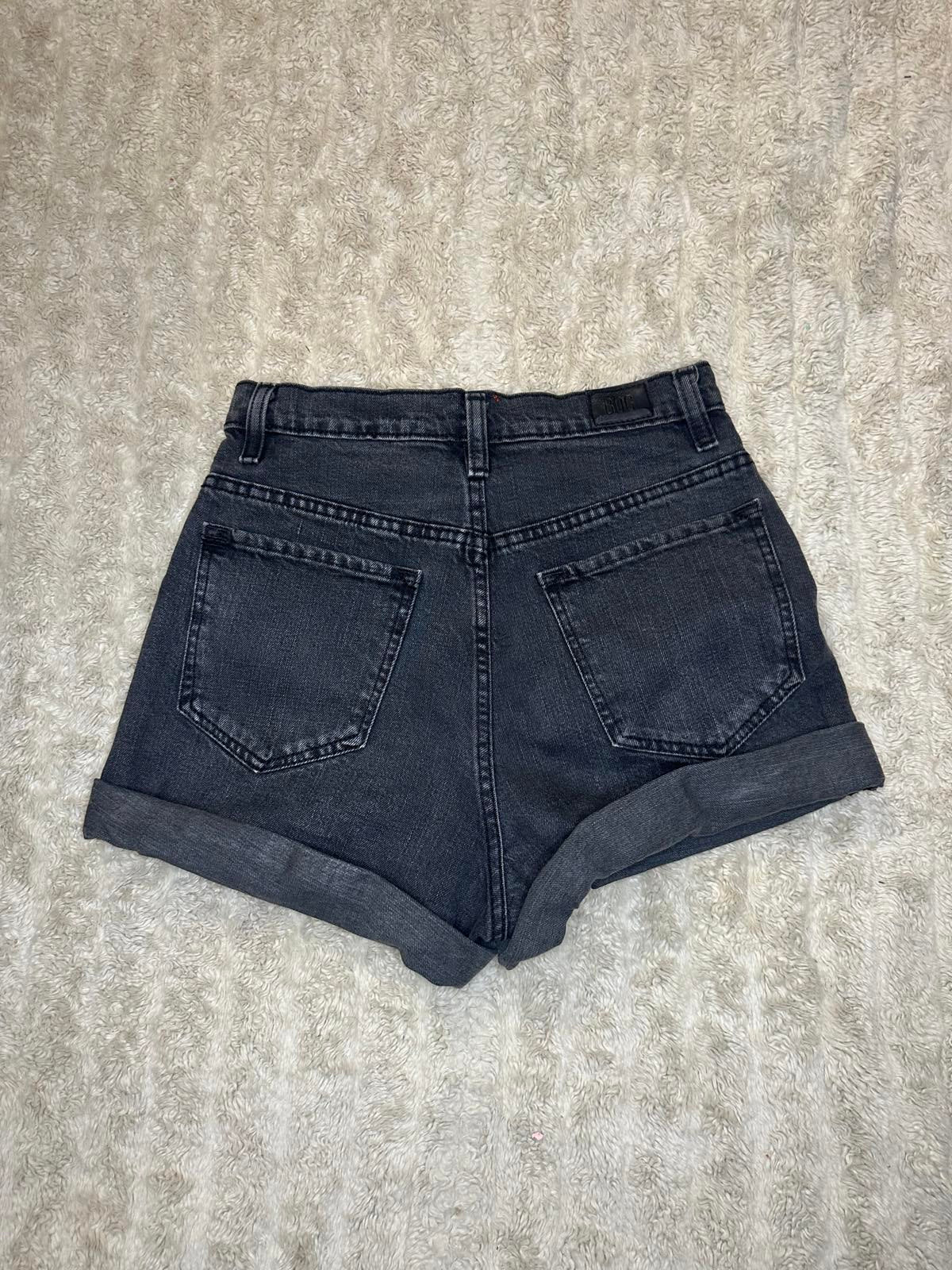 Urban Outfitters BDG Mom High Rise grey button-fly cuffed jean shorts Size 27