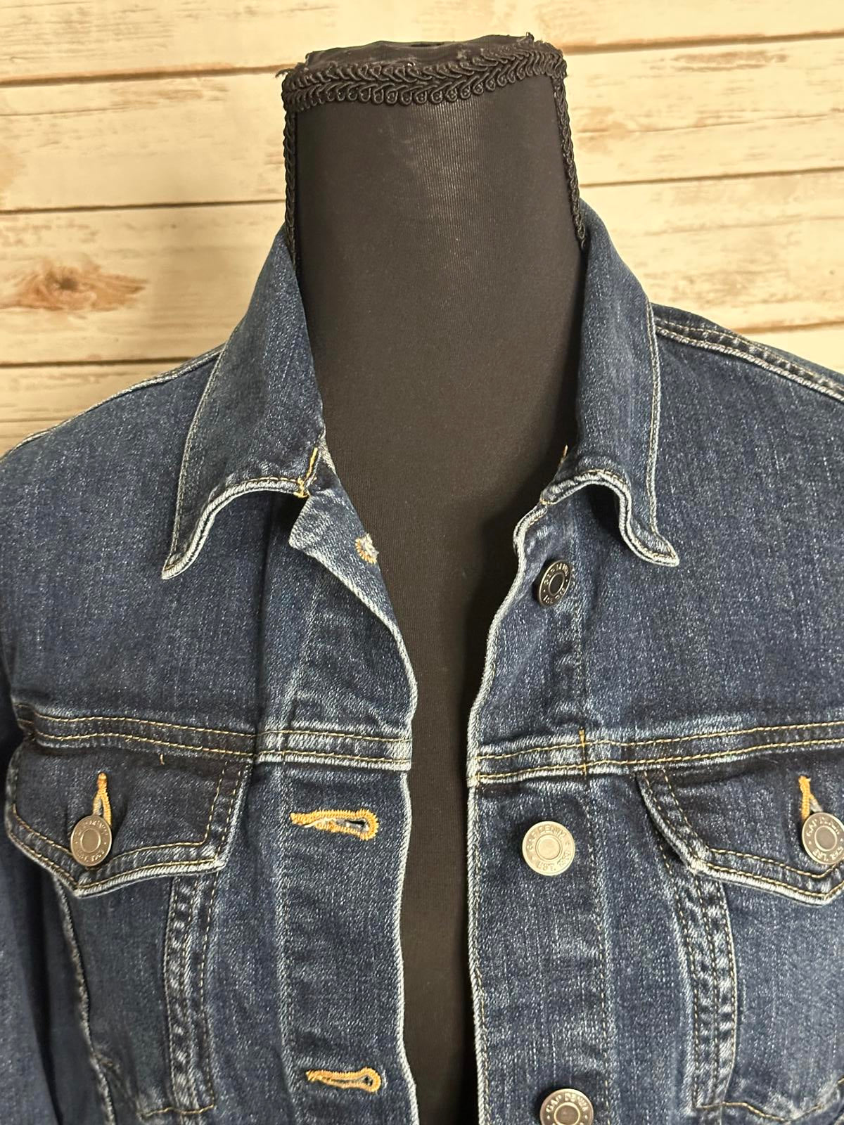 GAP classic button-up denim jean jacket Size Small
