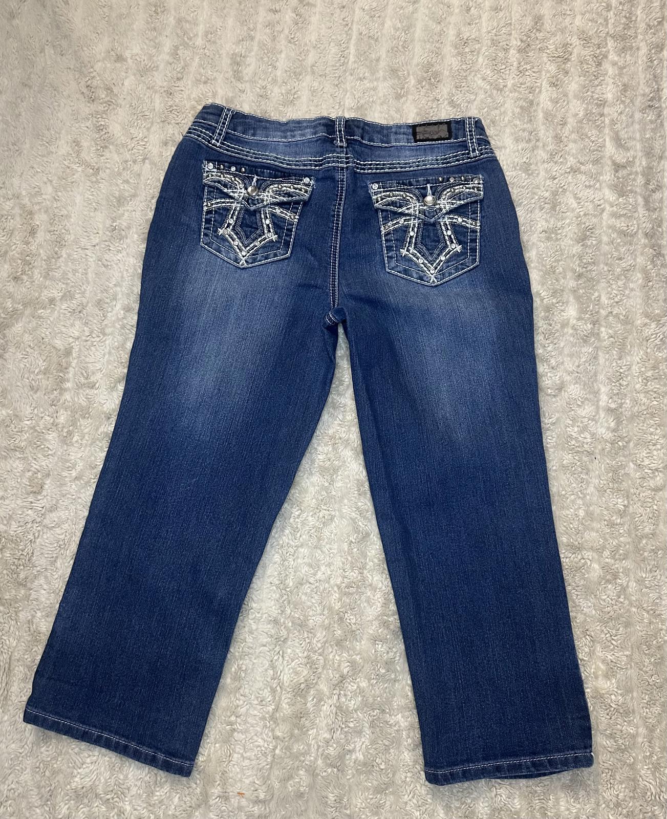 Vtg Earl Jeans Y2K medium wash rhinestone embellished denim capris Size 8