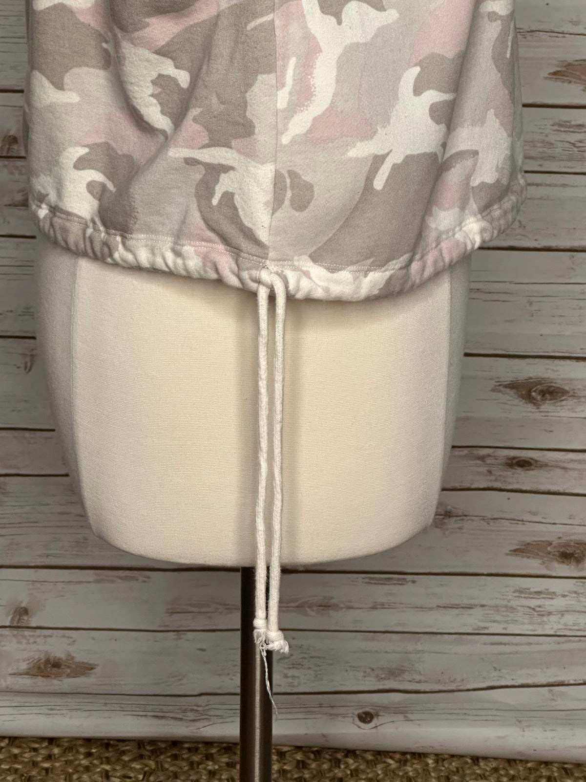 GAP pink and tan camo sweatshirt Size XL