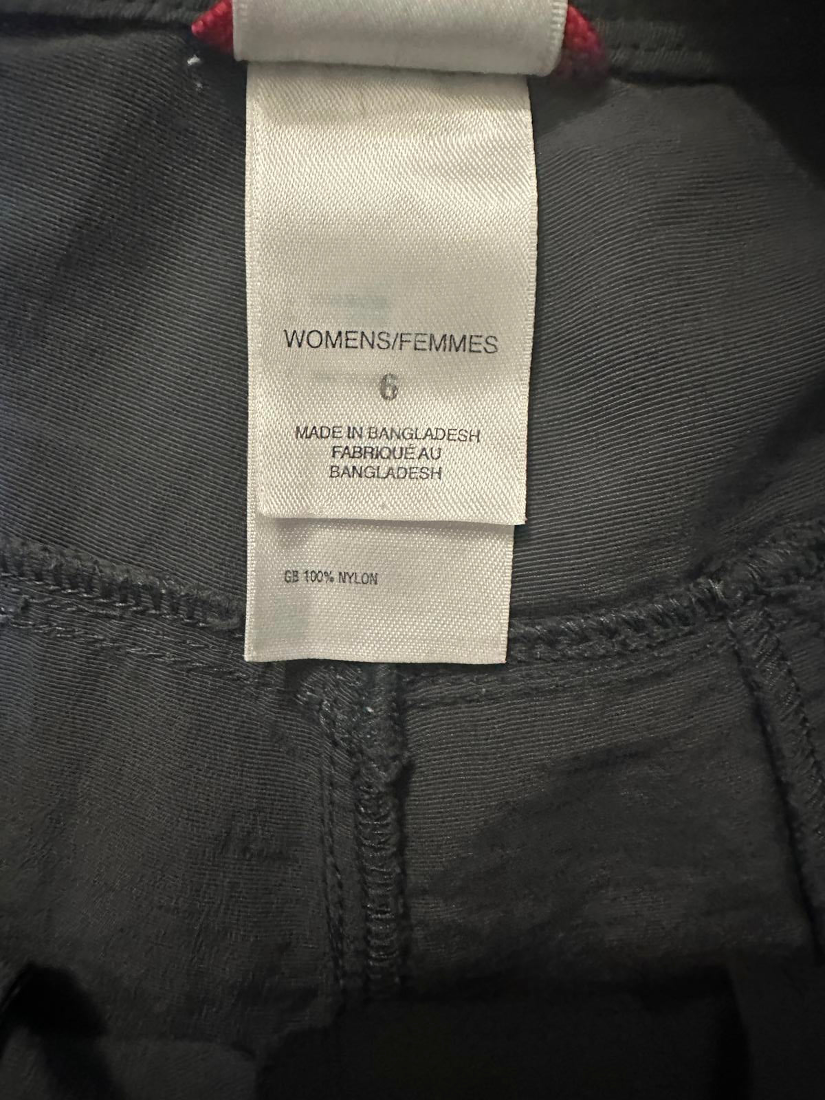 The North Face grey gorpcore nylon utility shorts Size 6