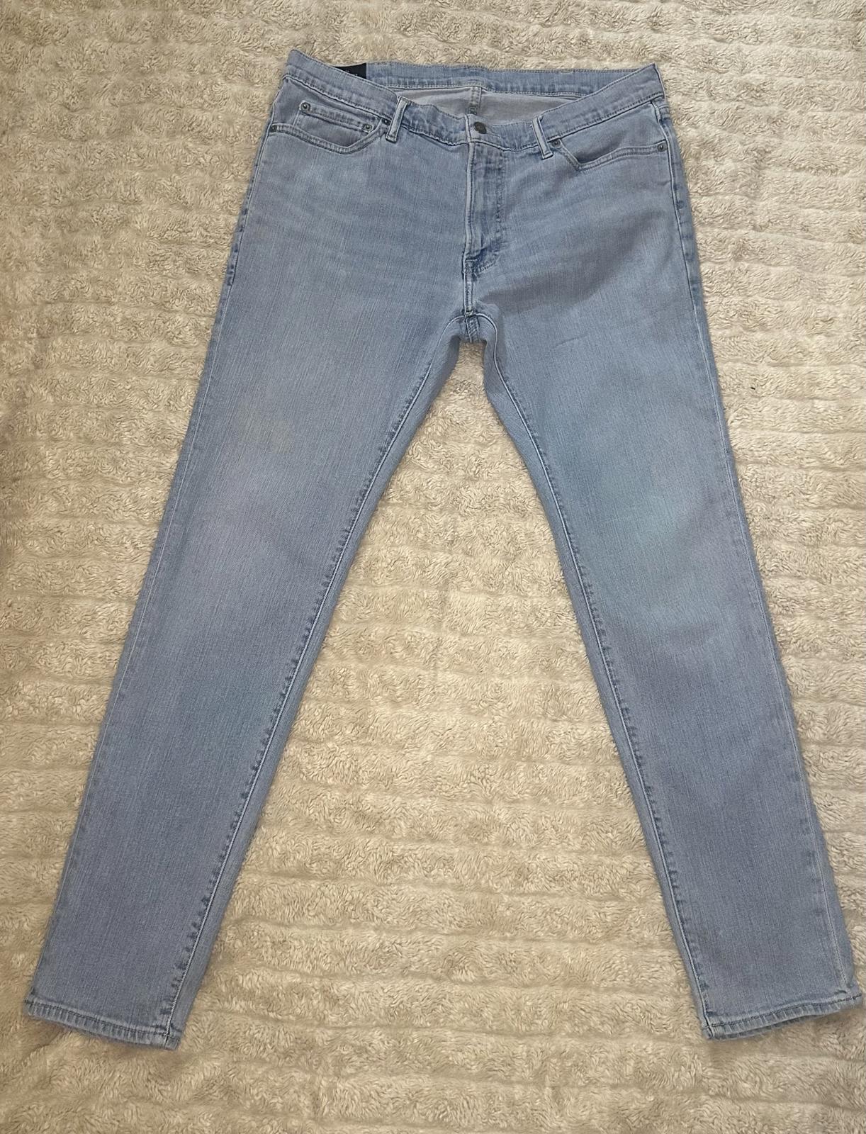 Abercrombie & Fitch light wash Felix Super Skinny jeans Size 36x32