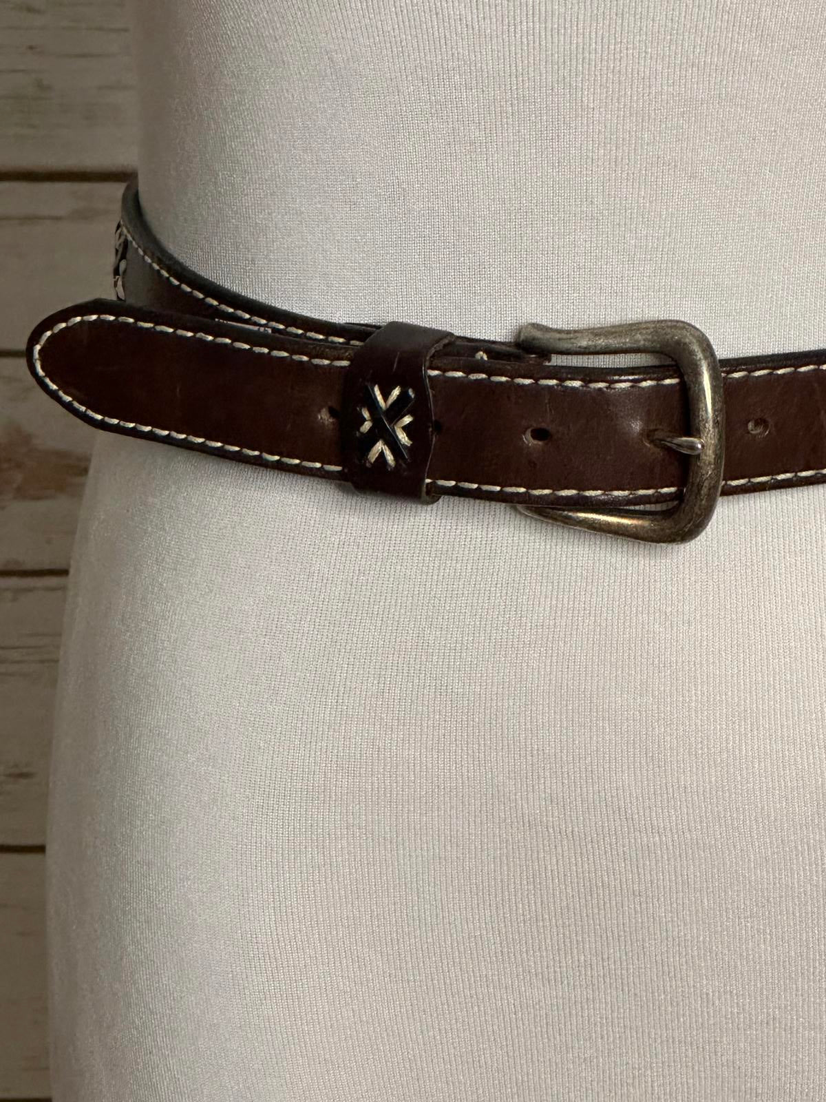 Classic brown and white contrasting stitching Italian leather belt Size Medium