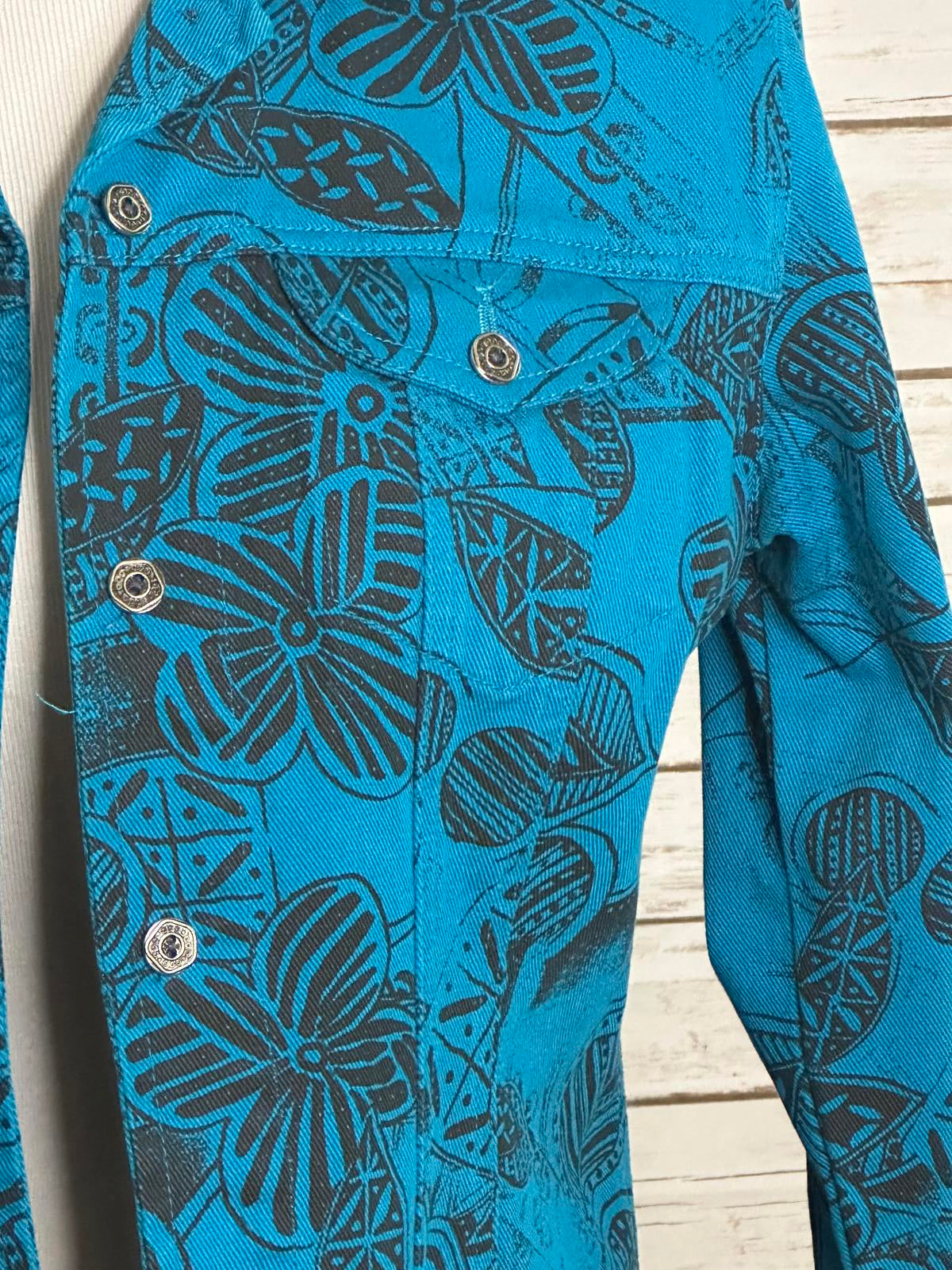 Chico's teal/black artsy tribal floral cotton denim jacket Size 1/Med/8