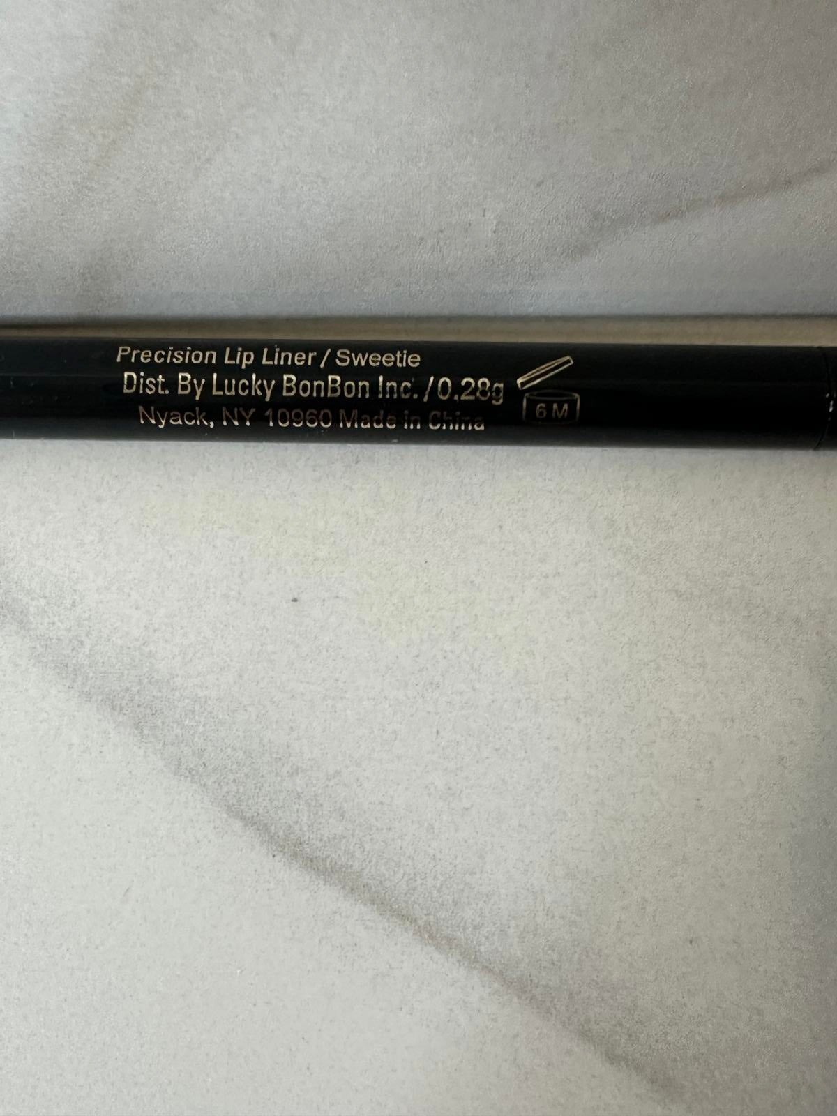 LC Lucky Chick precision long lasting lip liner duo - Sweetie and Lovey