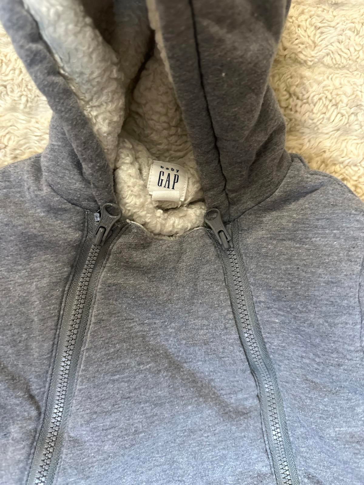baby GAP sherpa-lined hooded dual zipped one-piece/snowsuit/bunting Size 12-18M