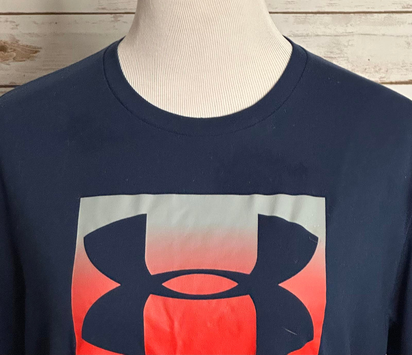 Under Armour Heatgear activewear navy cotton short sleeve t-shirt Size Large