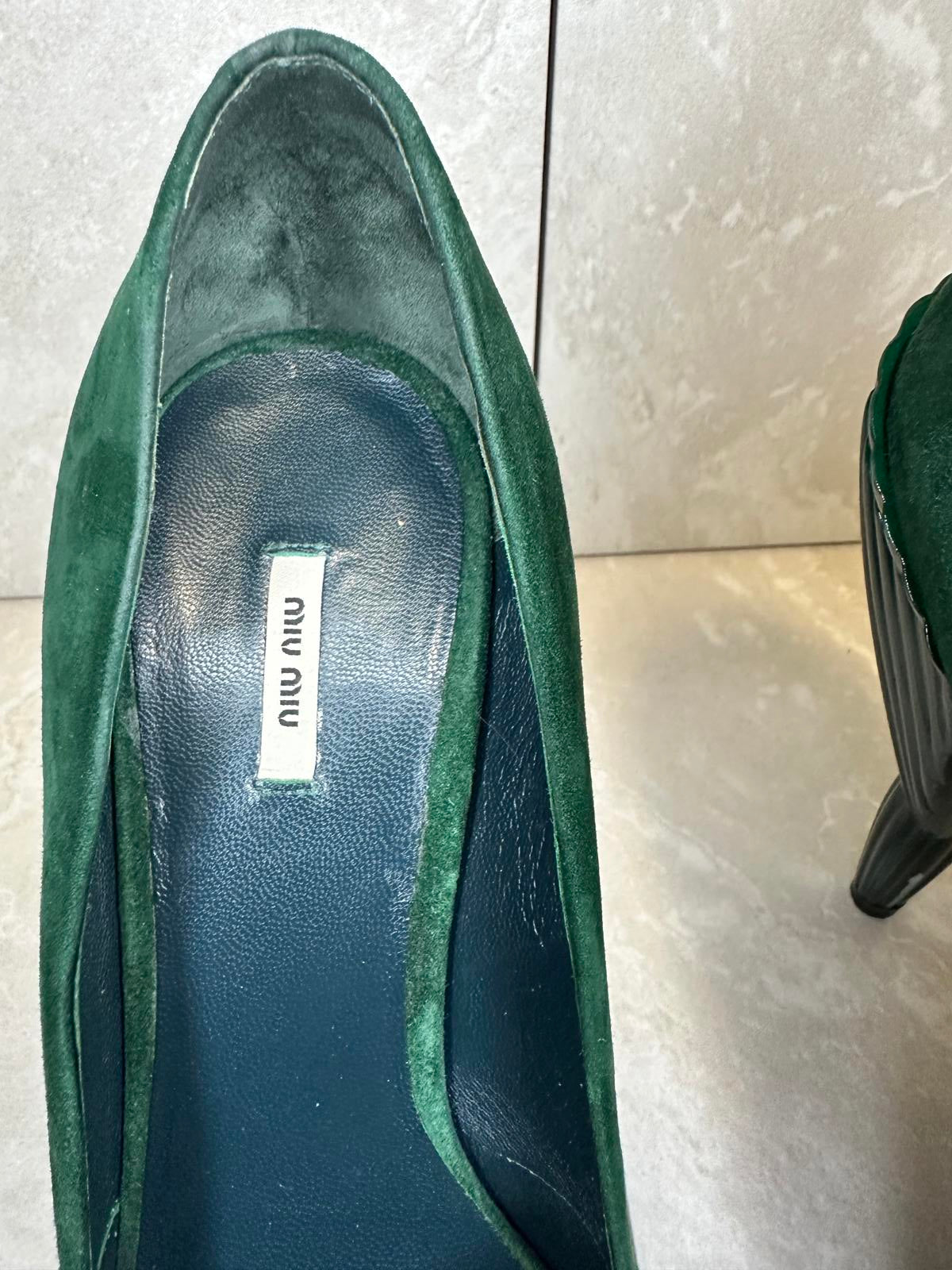 Miu Miu green suede peep-toe pumps Size 38.5/8.5
