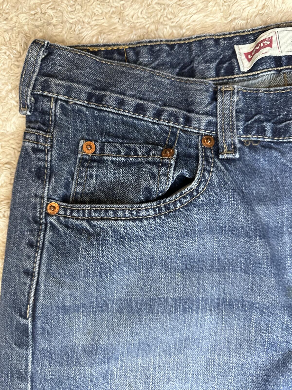 Levi's 550 Relaxed Fit medium wash straight leg denim jeans Size 18Reg 29x29