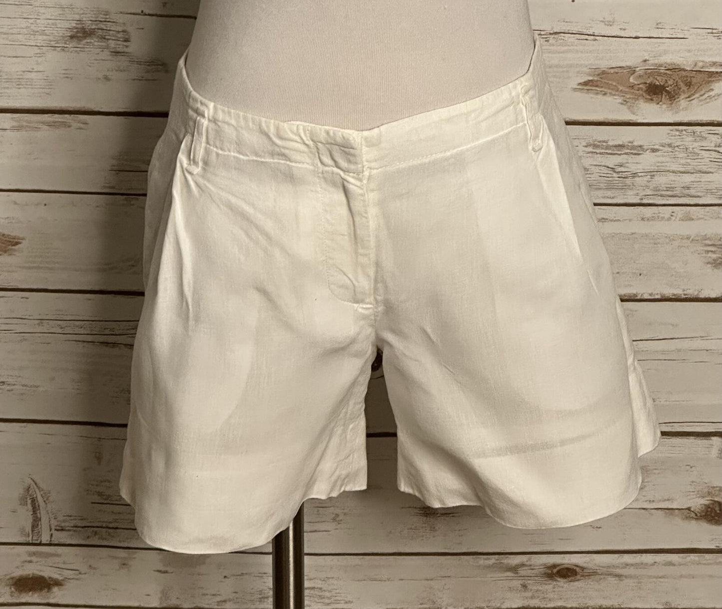 Ann Taylor LOFT white 100% linen tailored shorts Size 2 classic preppy coastal