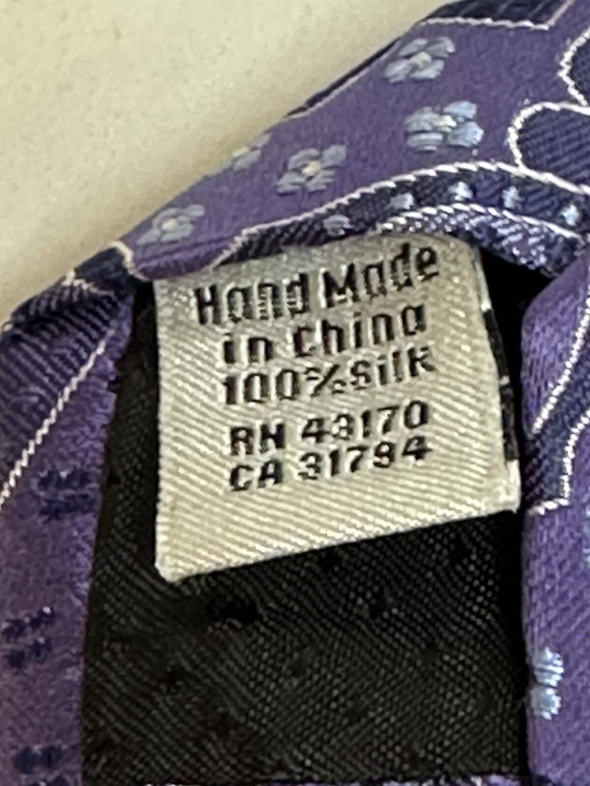 Geoffrey Beene purple floral jacquard paisley 100% silk tie old money gentlemen
