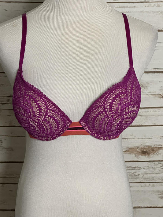 Victoria's Secret Very Sexy purple lace push-up bra 34C coquette bombshell