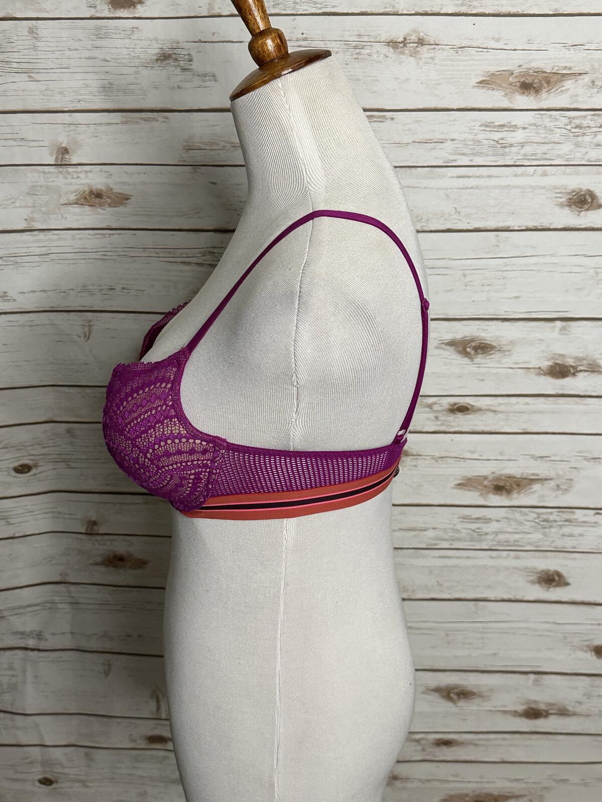 Victoria's Secret Very Sexy purple lace push-up bra 34C coquette bombshell