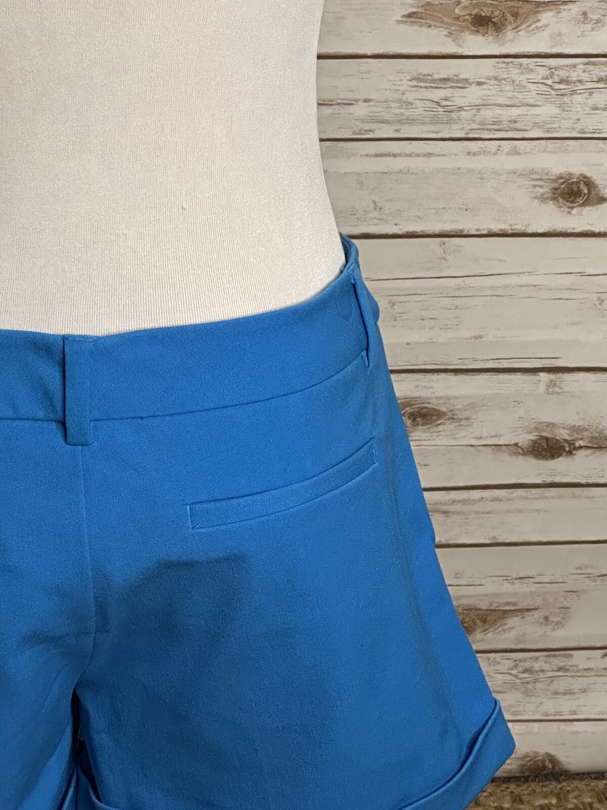 crosby. Harry turquoise blue mid-rise cuffed shorts Size 6 classic tailored