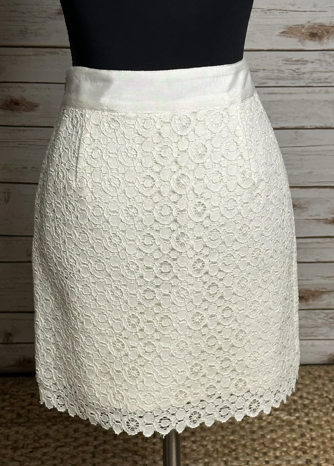 The Limited ivory floral lace pencil skirt Size 2 bridal coquette old money