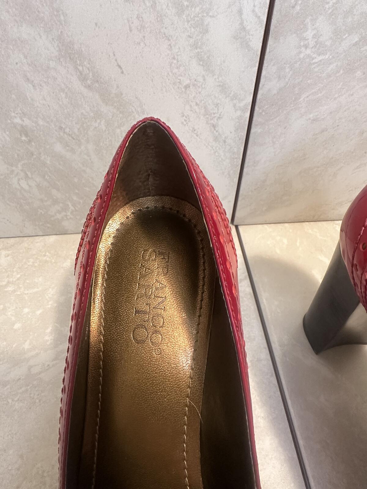 Franco Sarto red brogue perforated patent leather pumps Size 9M twee retro