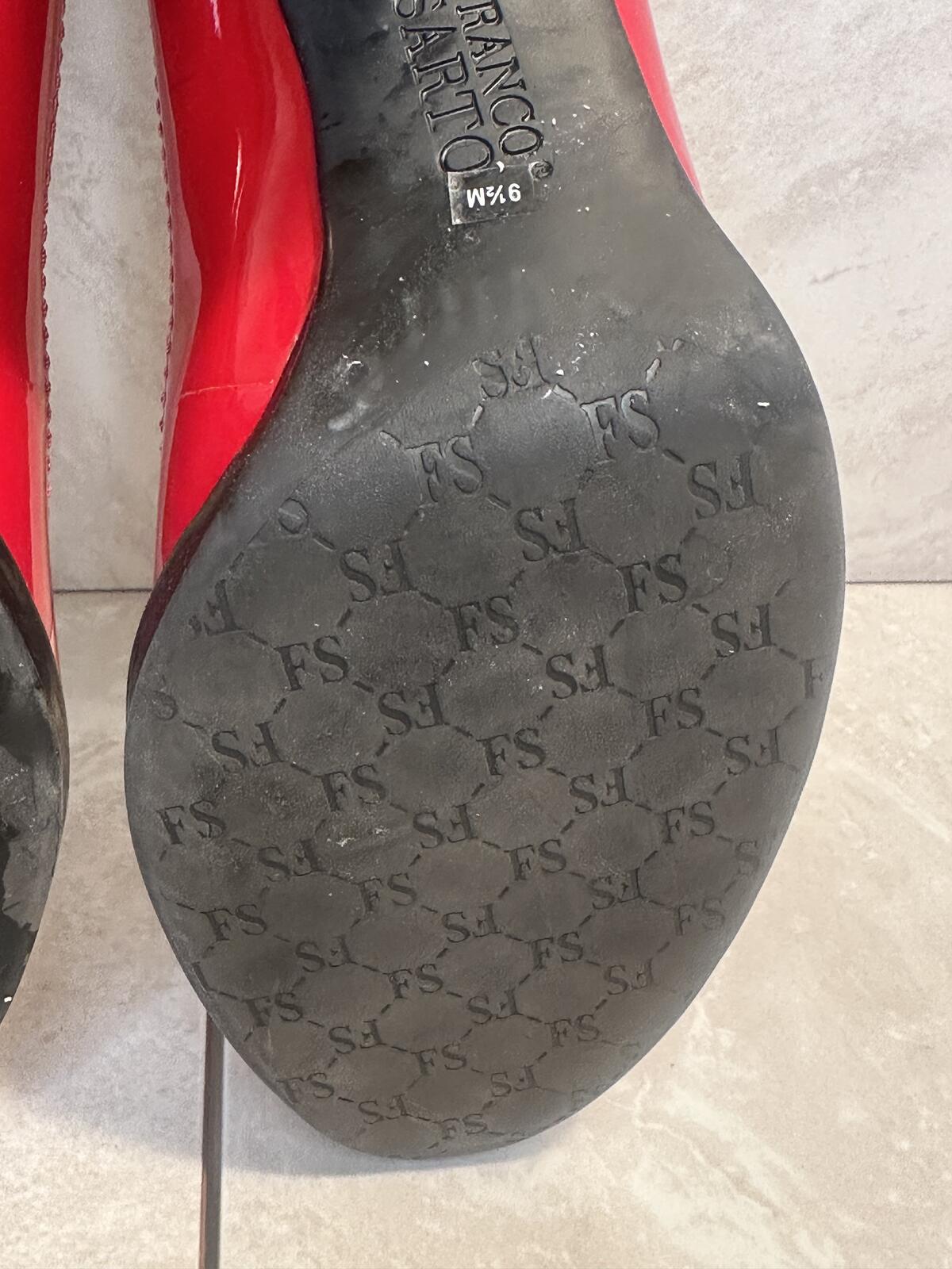 Franco Sarto red brogue perforated patent leather pumps Size 9M twee retro
