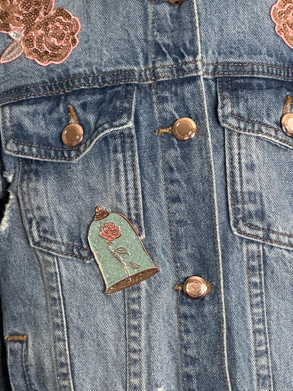 Disney distressed jean jacket Size 7/8 denim medium wash sequin embroidered