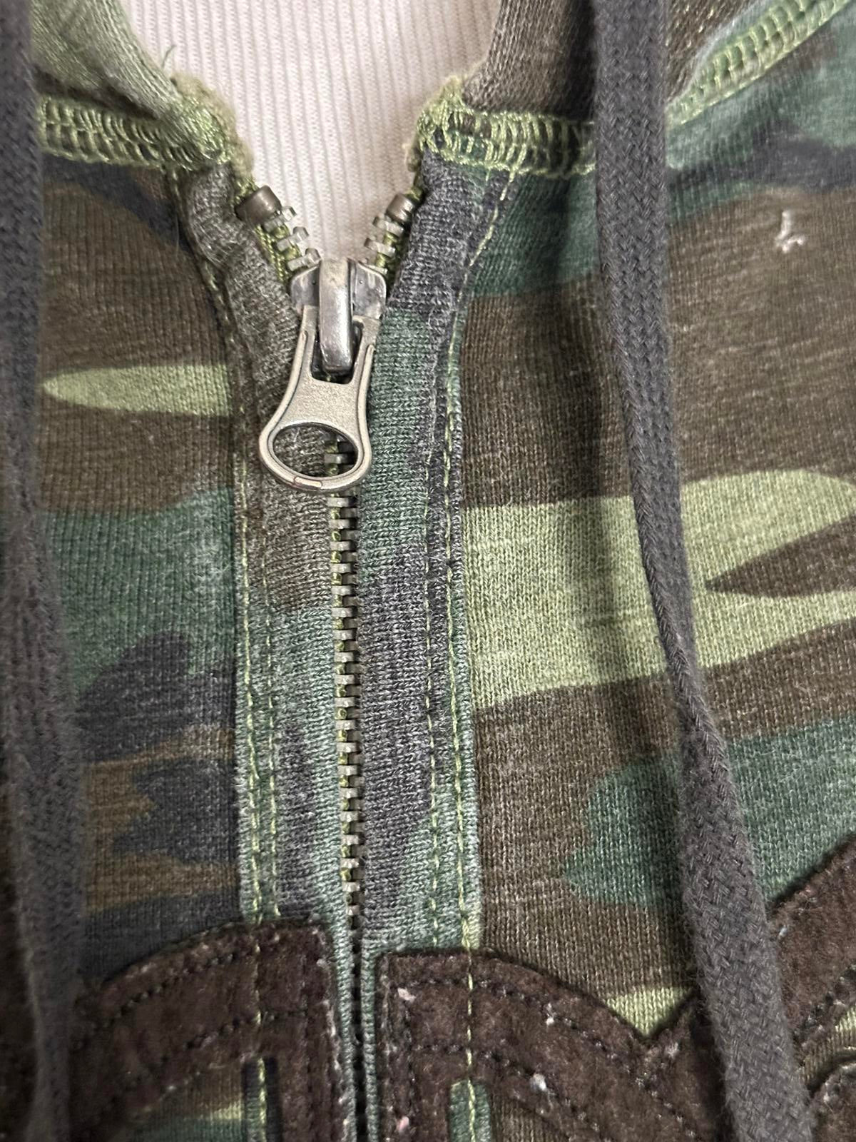 Vintage Lucky Brand military camo embroidered peace sign full zip hoodie Medium