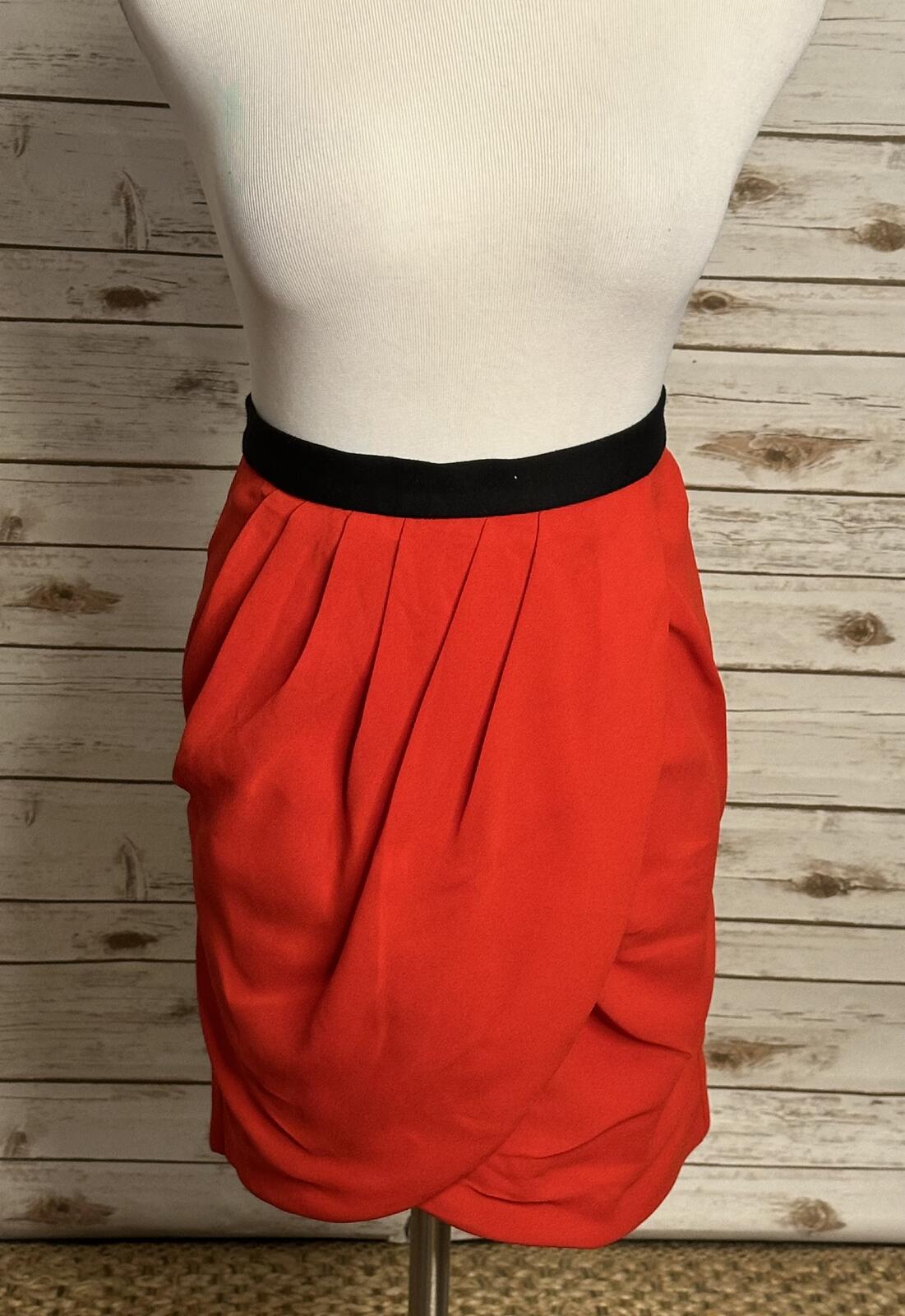 Banana Republic red draped pencil tulip skirt Size 10 modern classic colorblock
