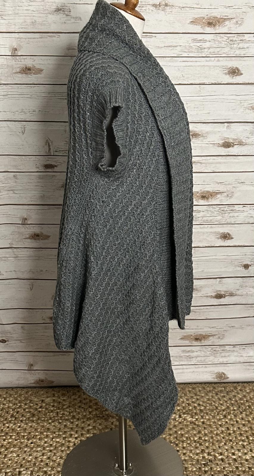 BCBGMaxAzria gray chunky textured knit open front cardigan sweater Size Large