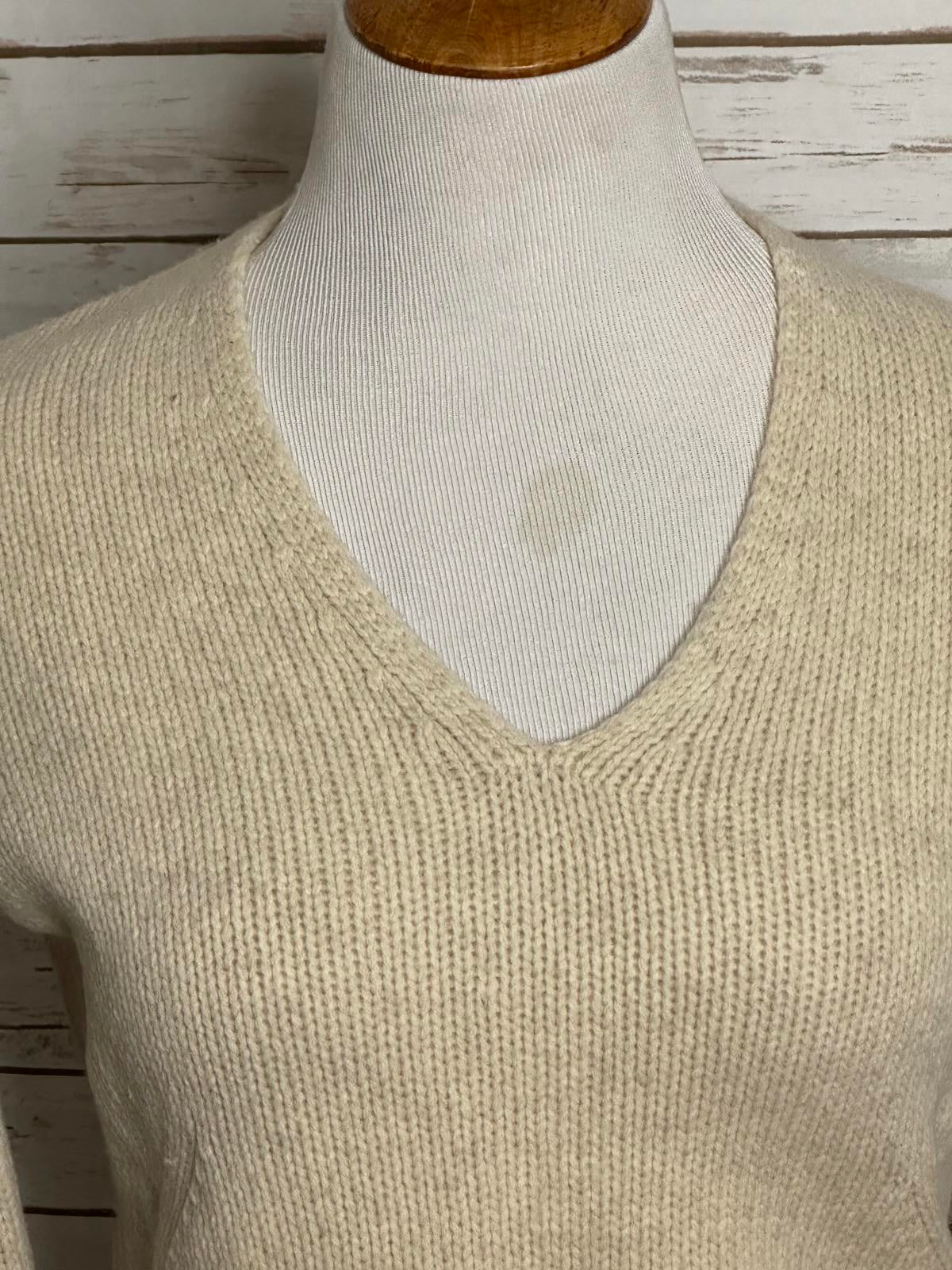 J.Crew classic cream lambswool long sleeve w/ elbow patch V-neck sweater Medium
