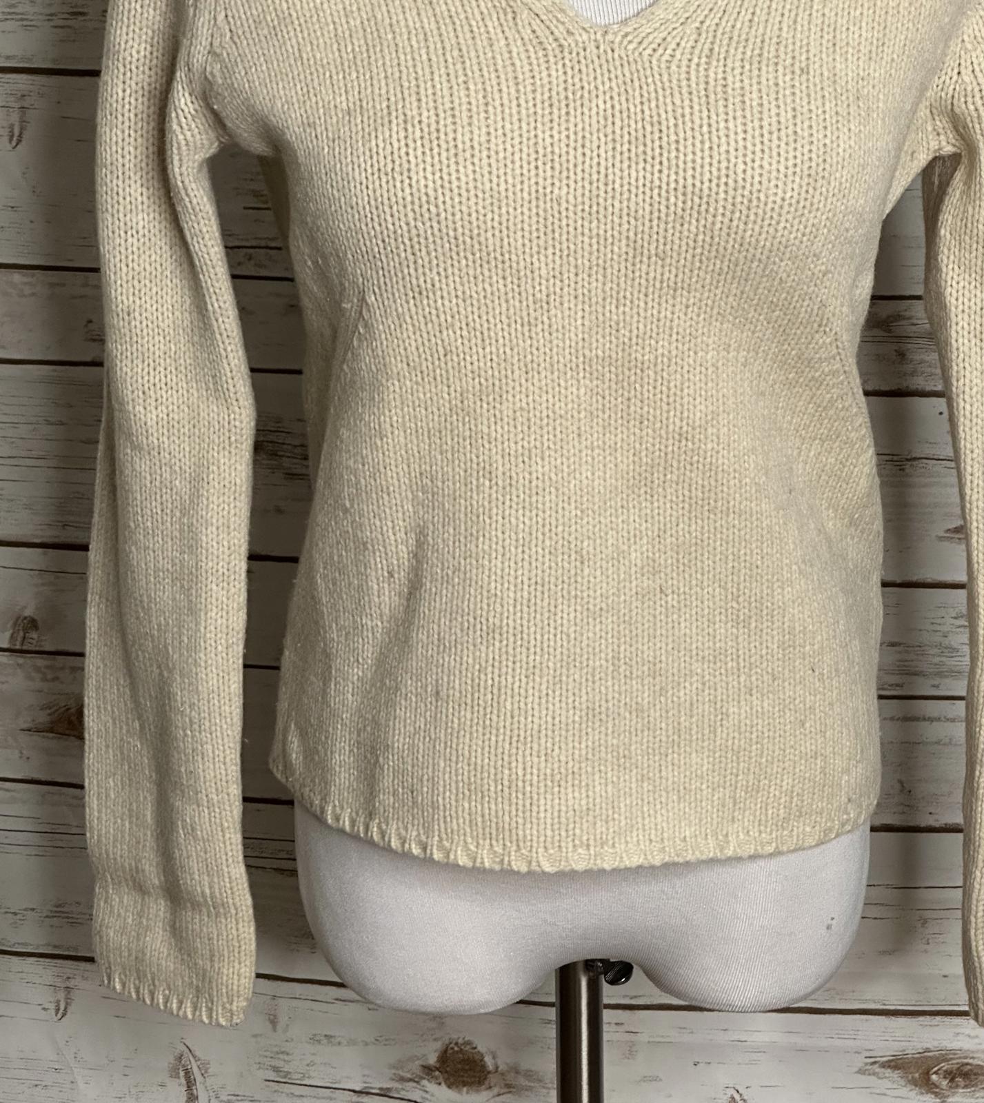 J.Crew classic cream lambswool long sleeve w/ elbow patch V-neck sweater Medium