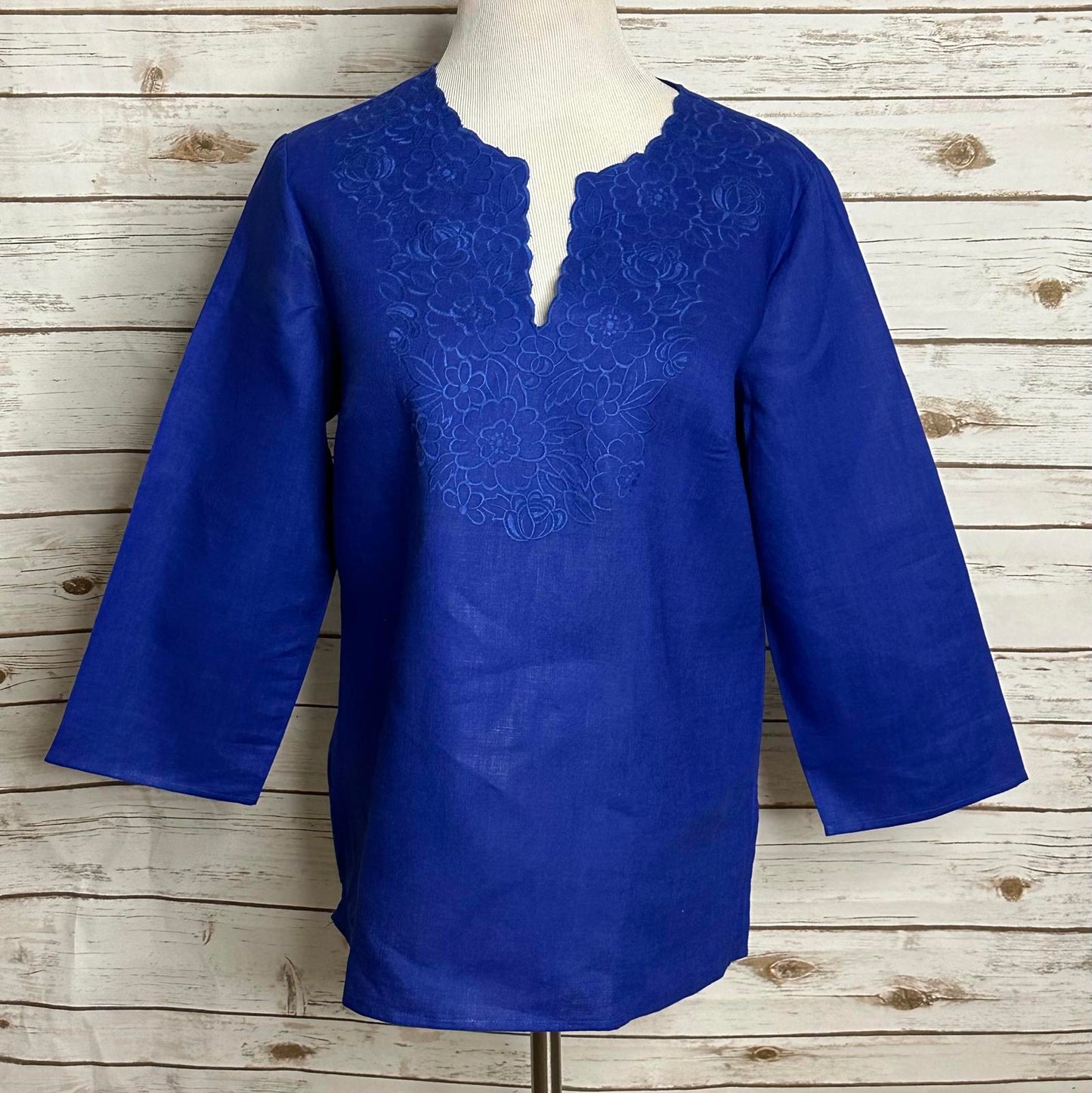 Susan Bristol coastal cobalt blue floral embroidered linen V-neck tunic Large