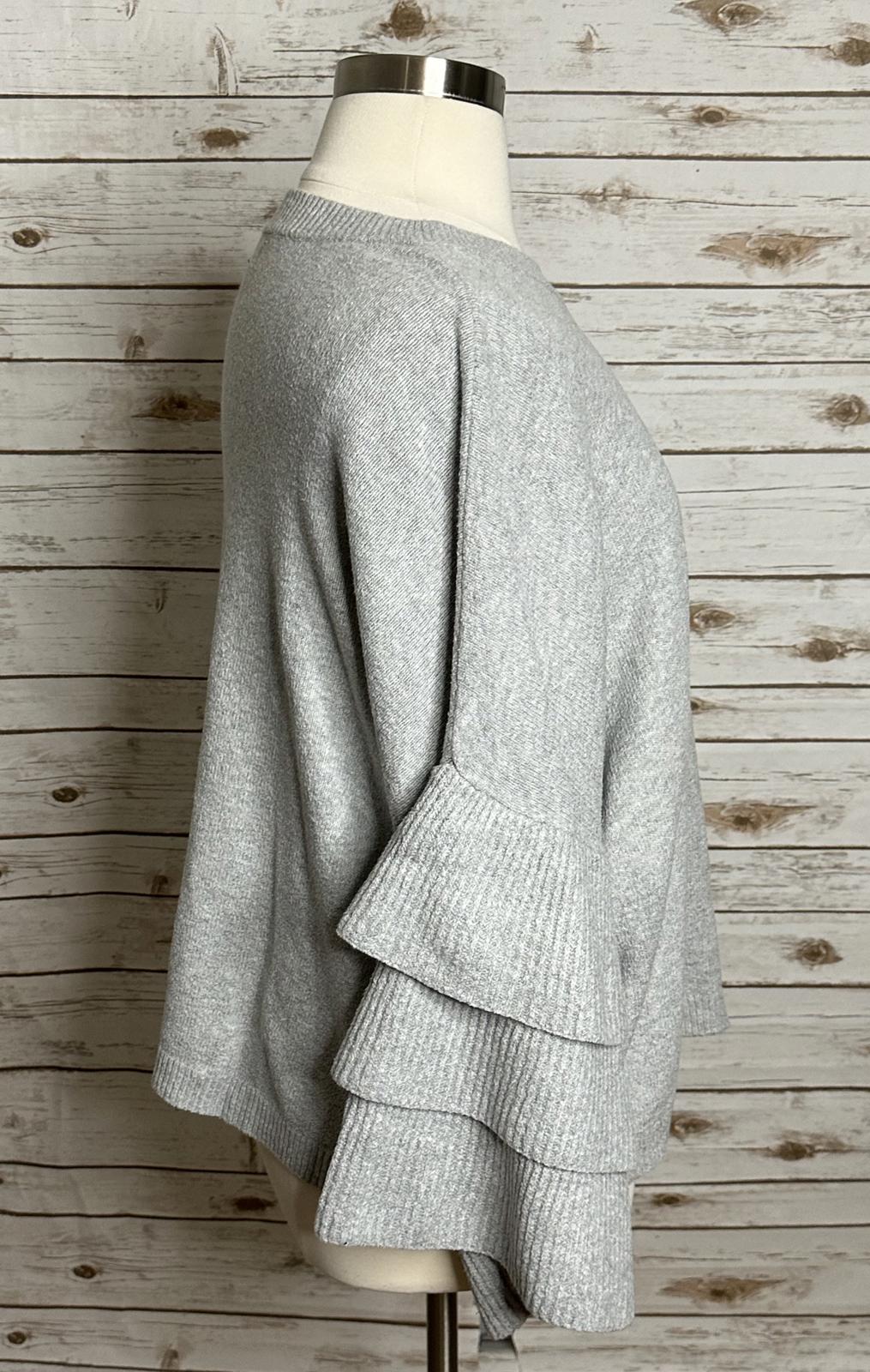 Who What Wear classic lt grey tiered ruffled long sleeve knit sweater Size 3X