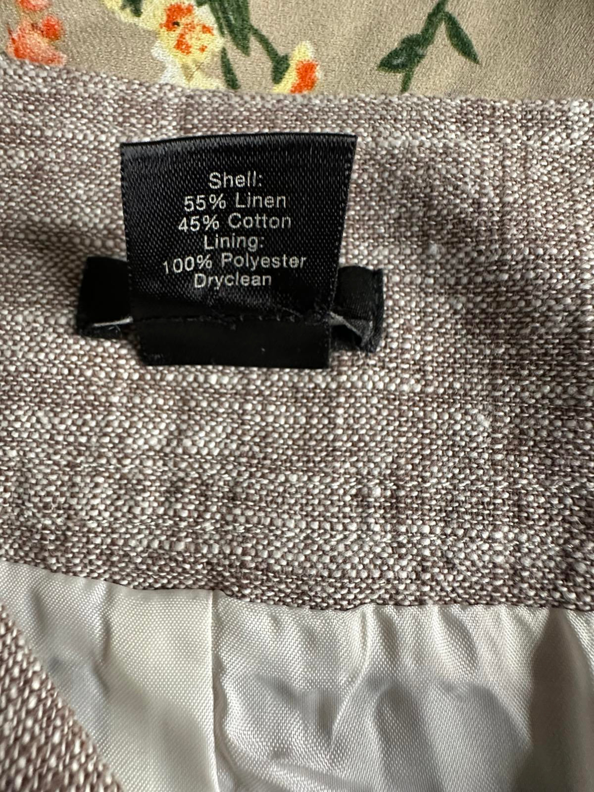 Ann Taylor classic beige textured linen/cotton knee length pencil skirt Size 2