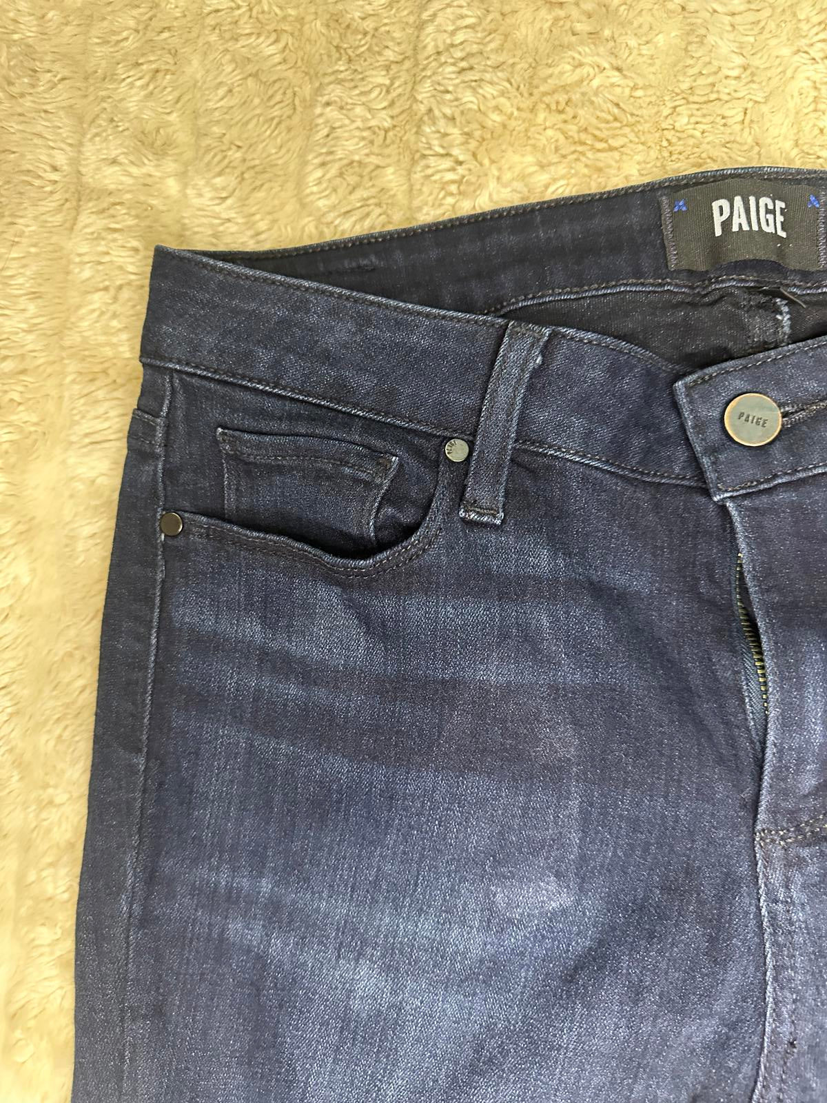 Paige Manhattan dark wash mid rise slim bootcut preminum denim jeans Size 29
