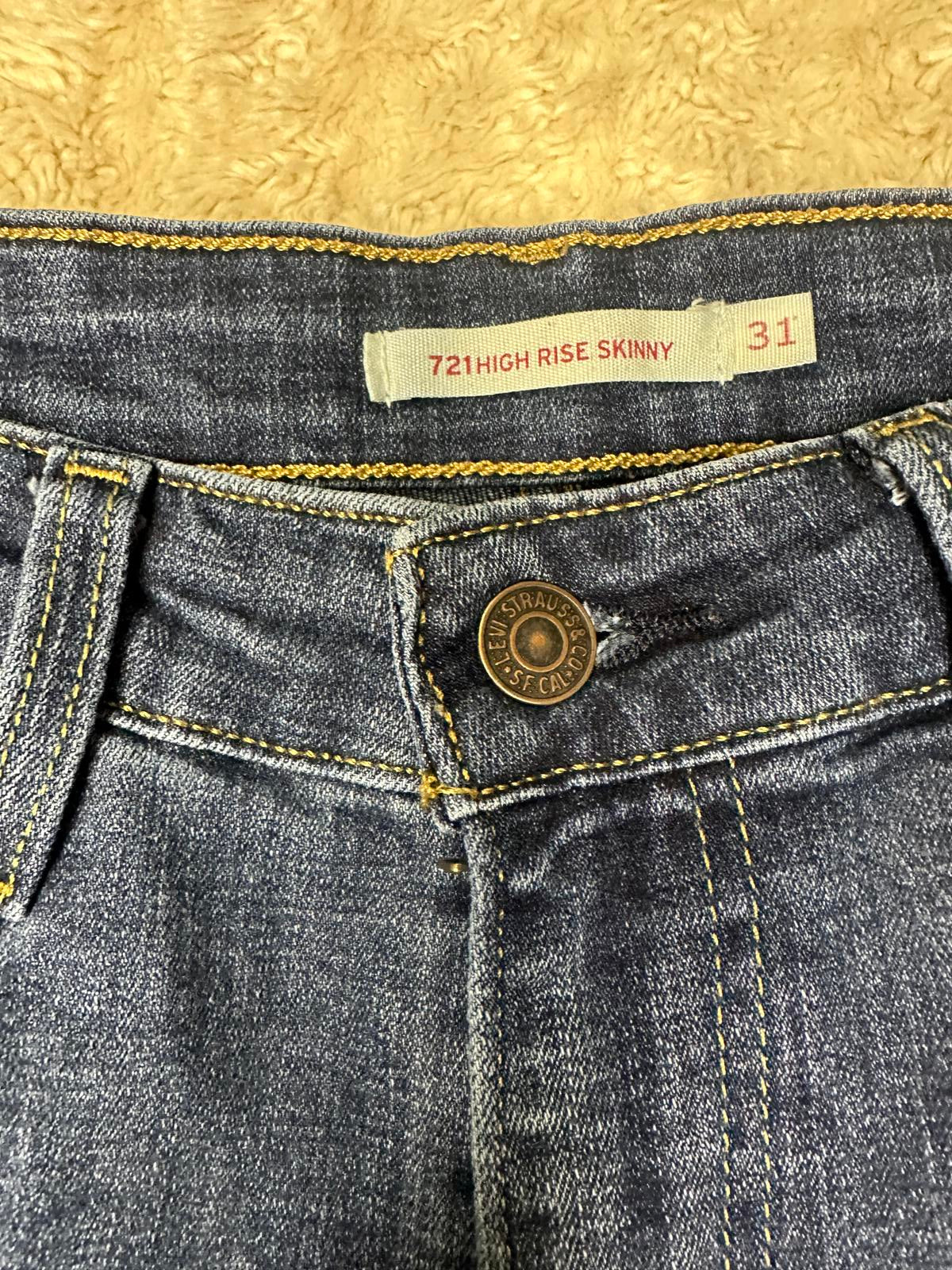 Levi's 721 High Rise Skinny modern classic medium wash denim jeans W31 L30